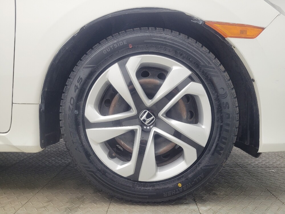 2018 Honda Civic in Indianapolis, IN 46219 - 18123371 31