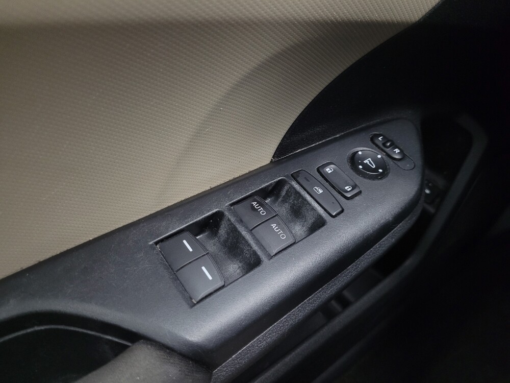 2018 Honda Civic in Indianapolis, IN 46219 - 18123371 27