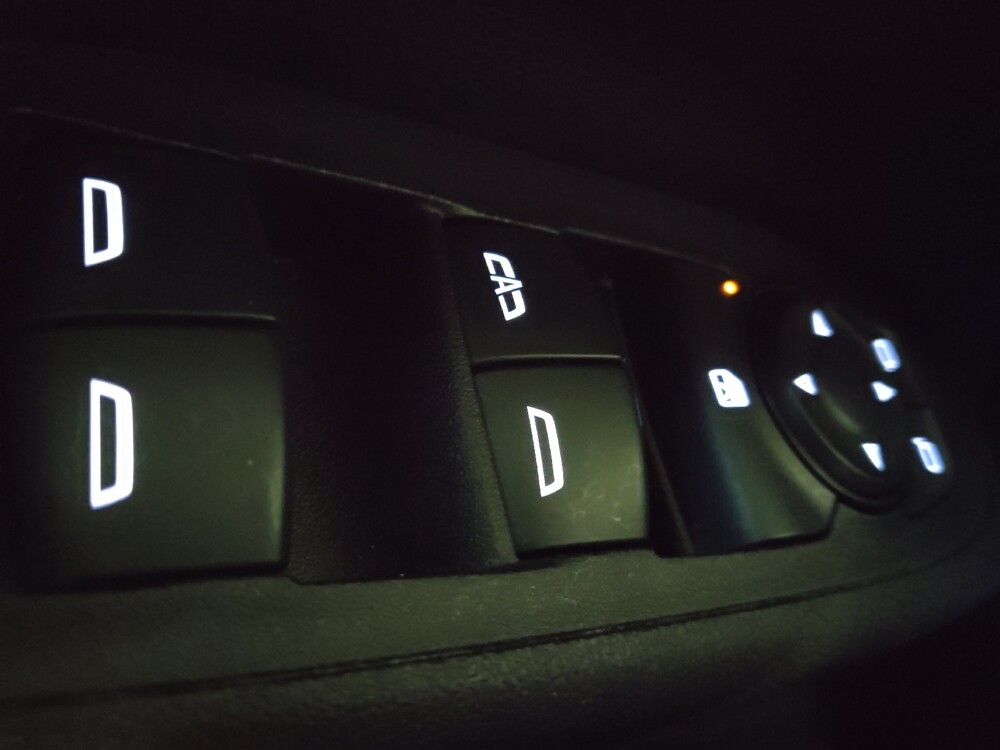 2020 Chevrolet Equinox in Greenville, SC 29607 - 18123373 27