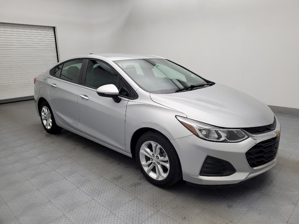 2019 Chevrolet Cruze in Greenville, SC 29607 - 18123374 11