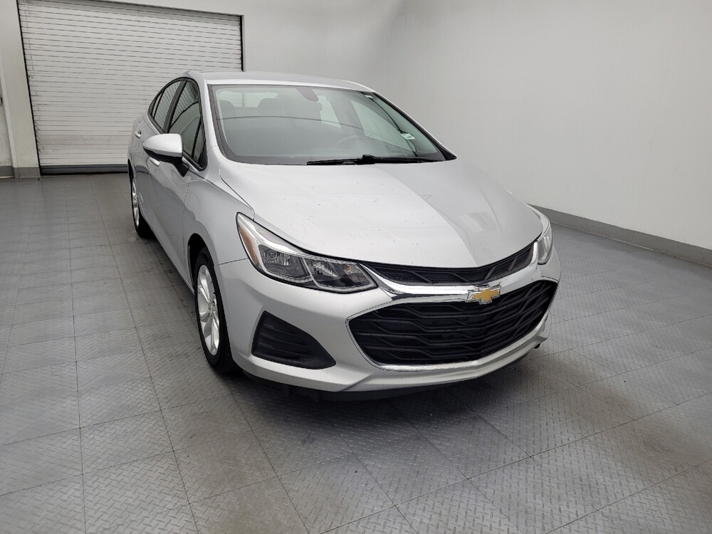 2019 Chevrolet Cruze in Greenville, SC 29607 - 18123374 14