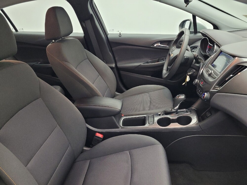 2019 Chevrolet Cruze in Greenville, SC 29607 - 18123374 21