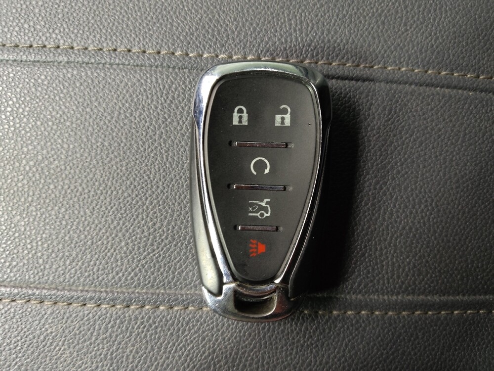 2019 Chevrolet Traverse in Greenville, SC 29607 - 18123375 32