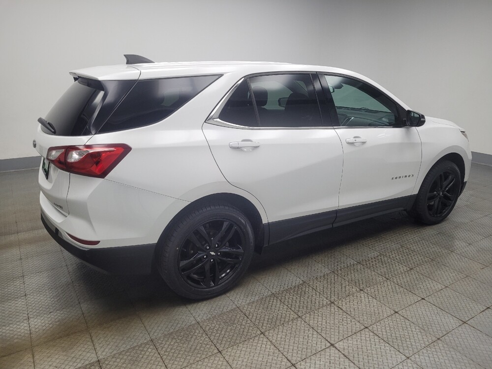 2020 Chevrolet Equinox in Indianapolis, IN 46222 - 18123376 11