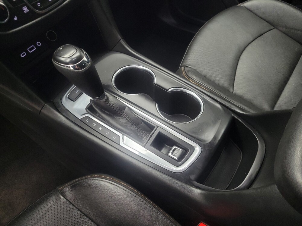 2020 Chevrolet Equinox in Indianapolis, IN 46222 - 18123376 26