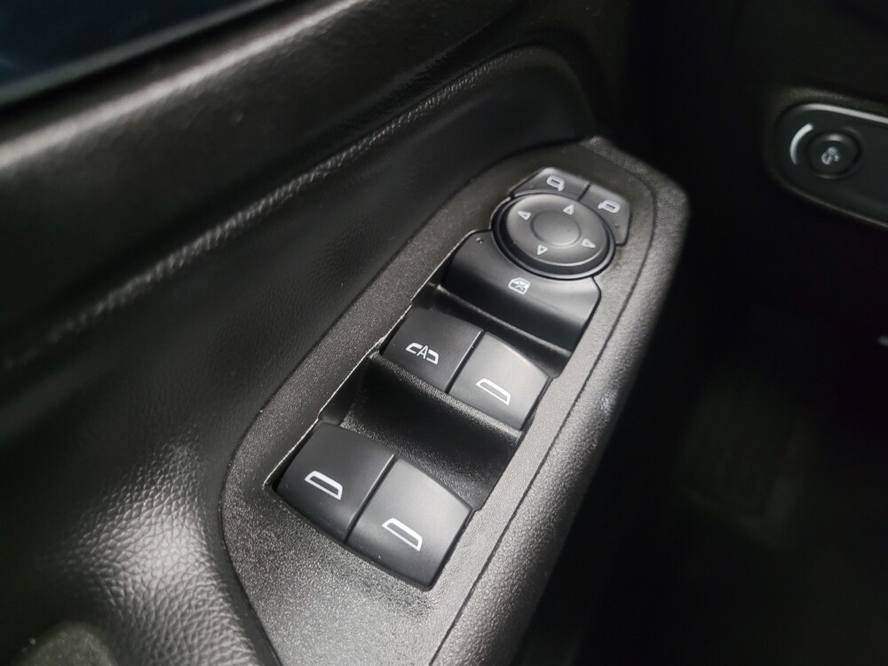 2020 Chevrolet Equinox in Indianapolis, IN 46222 - 18123376 27