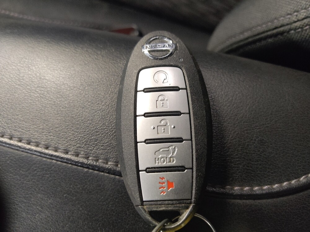 2019 Nissan Rogue in Tampa, FL 33612 - 18123377 32