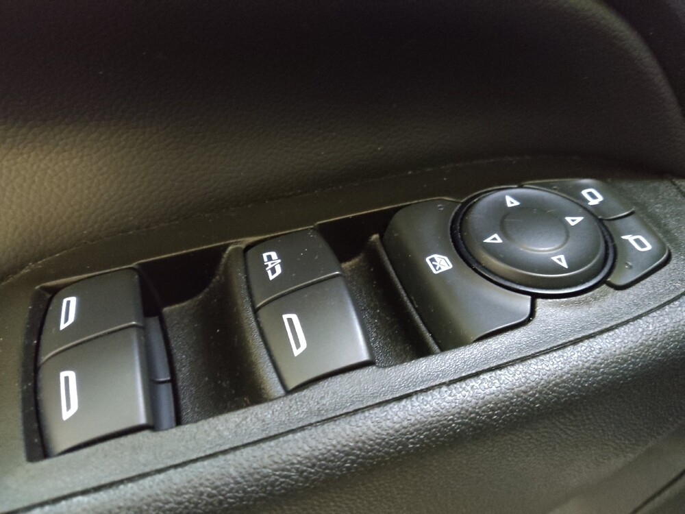 2023 Chevrolet Equinox in Greenville, SC 29607 - 18123378 27