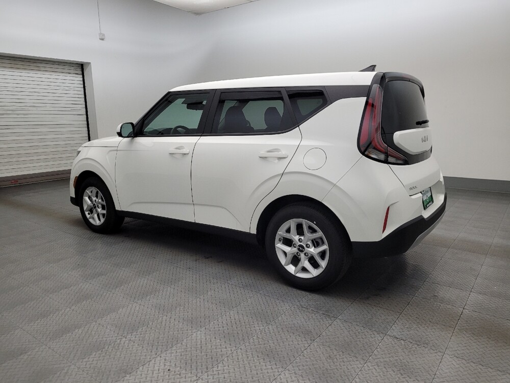 2025 Kia Soul in Phoenix, AZ 85015 - 18123380 3