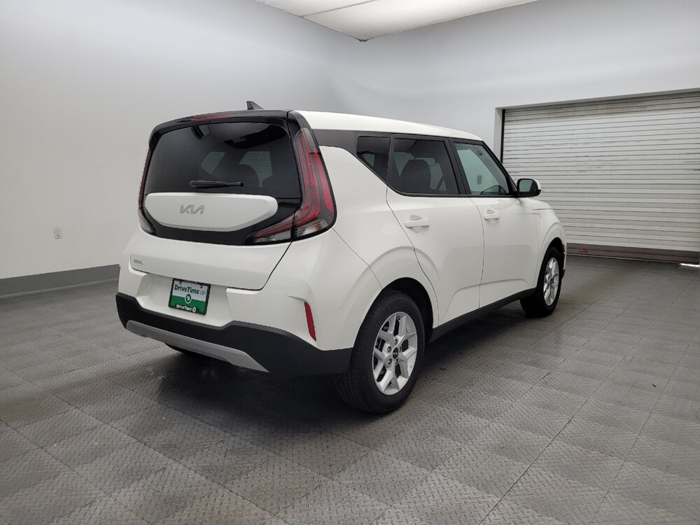 2025 Kia Soul in Phoenix, AZ 85015 - 18123380 9