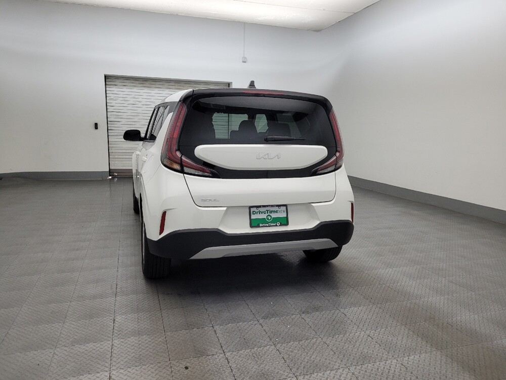 2025 Kia Soul in Phoenix, AZ 85015 - 18123380 6