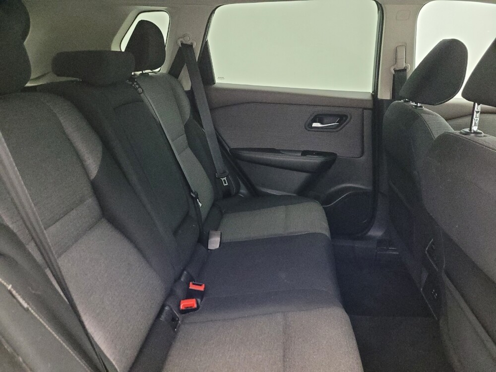 2022 Nissan Rogue in Glendale, AZ 85301 - 18123386 19