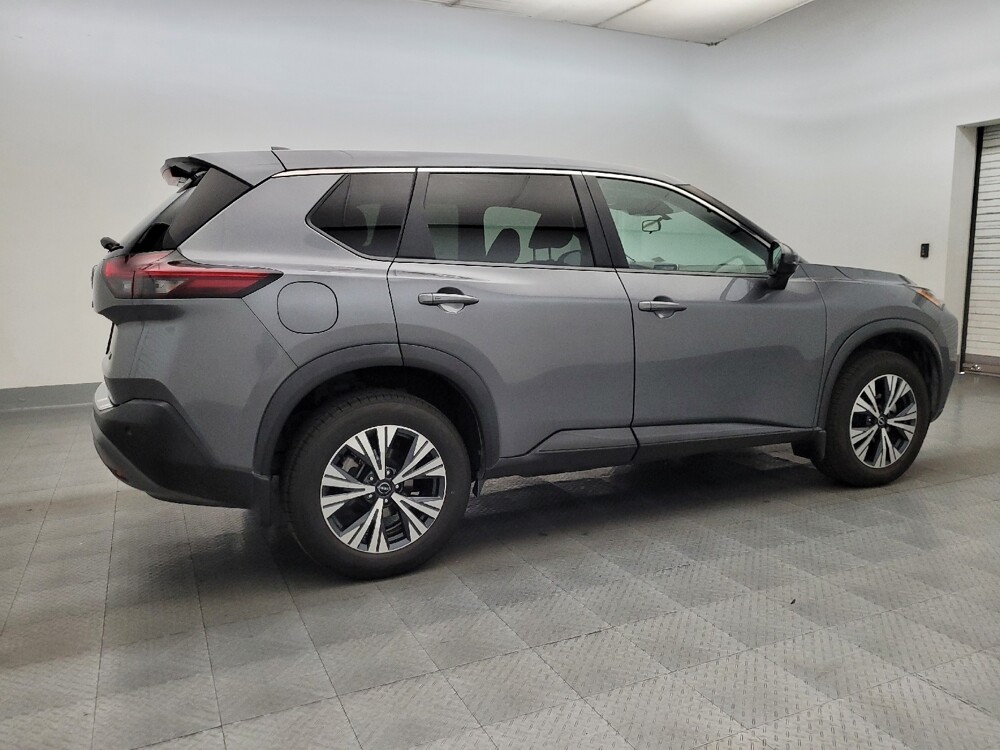 2022 Nissan Rogue in Glendale, AZ 85301 - 18123386 10