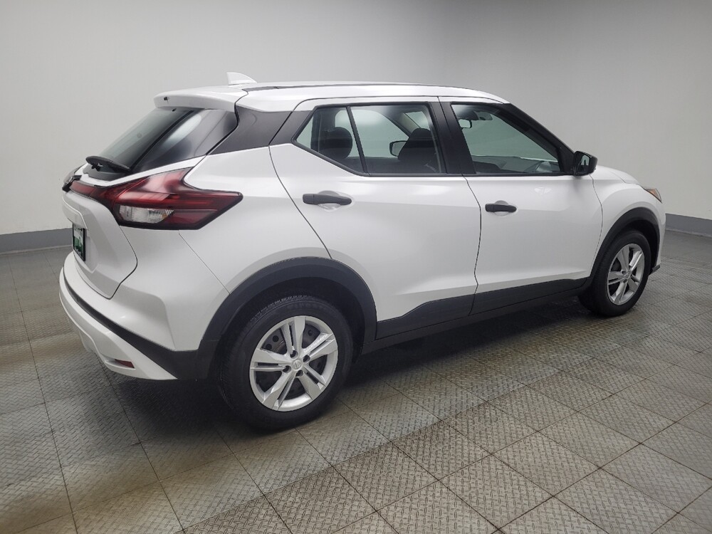 2022 Nissan Kicks in Indianapolis, IN 46219 - 18123389 10