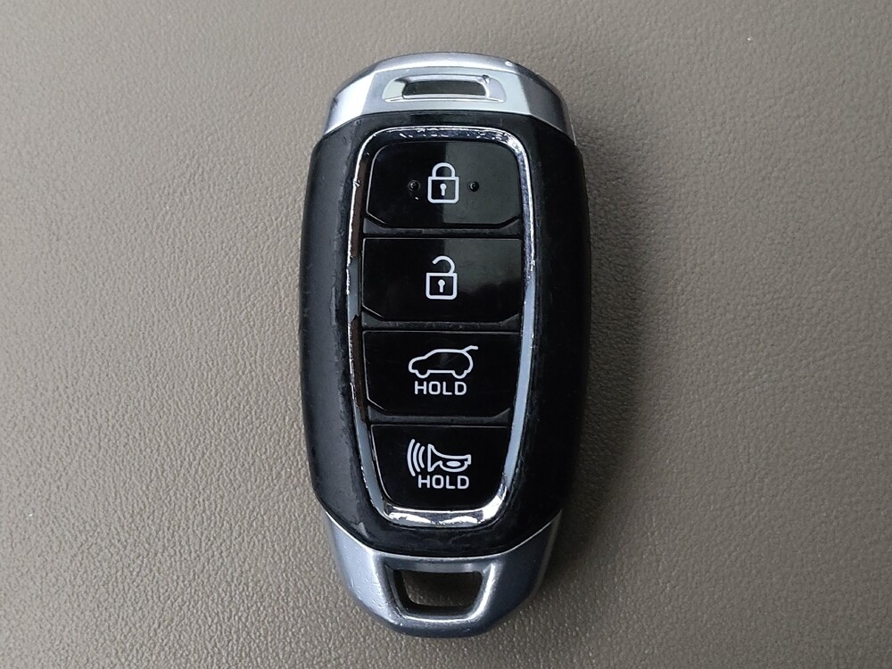 2019 Hyundai Santa Fe in Houston, TX 77074 - 18123390 32