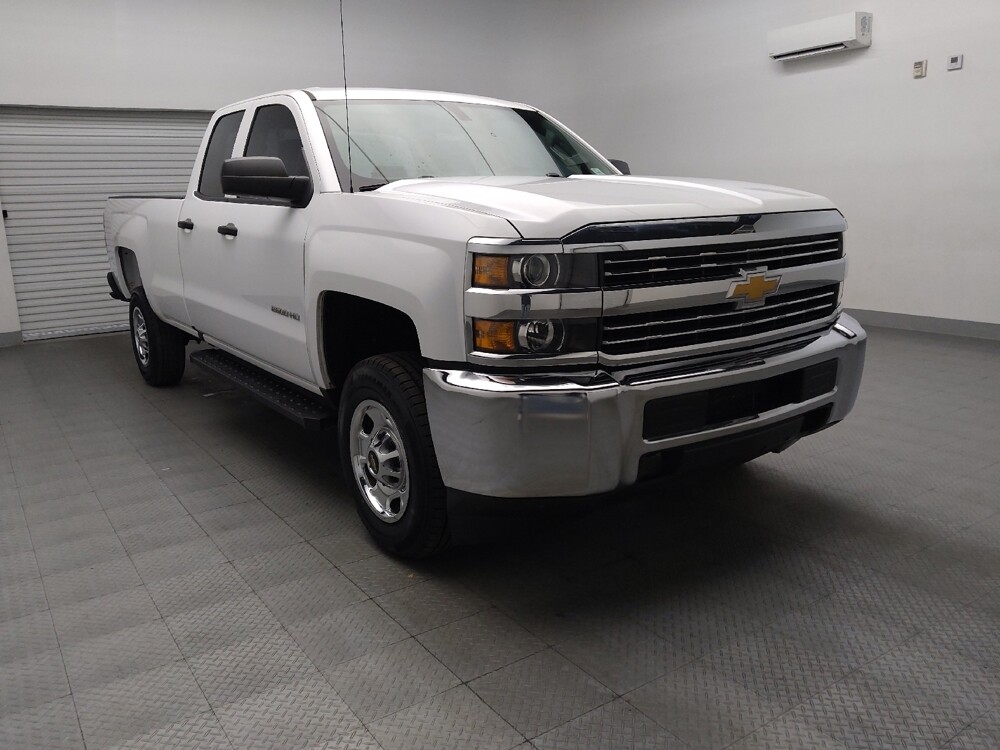 2018 Chevrolet Silverado 2500 in Plano, TX 75074 - 18123391 13