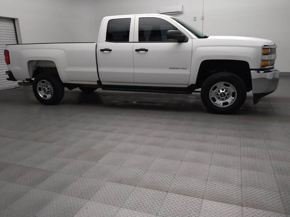 2018 Chevrolet Silverado 2500 in Plano, TX 75074 - 18123391 11