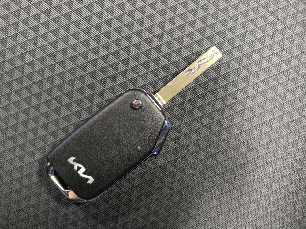 2025 Kia Soul in Mesa, AZ 85210 - 18123400 32