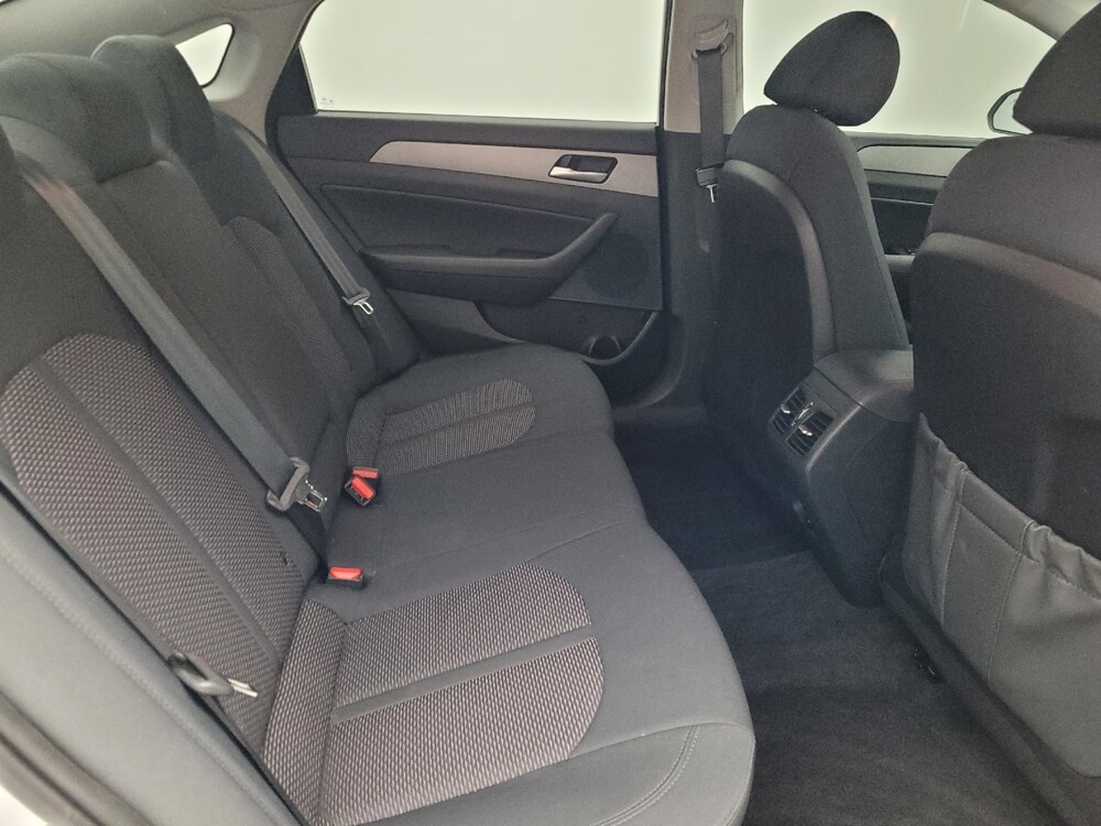 2019 Hyundai Sonata in Savannah, GA 31419 - 18123401 19