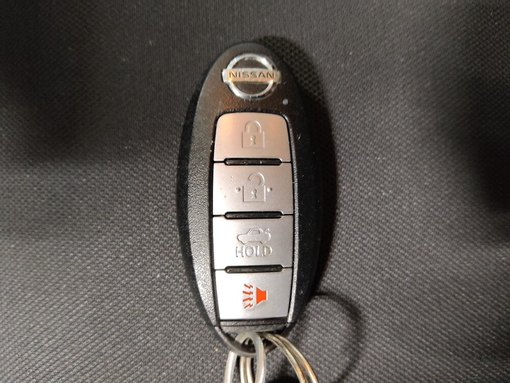 2021 Nissan Versa in Columbus, OH 43231 - 18123402 32