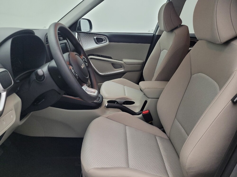 2022 Kia Soul in Jacksonville, FL 32225 - 18123403 17