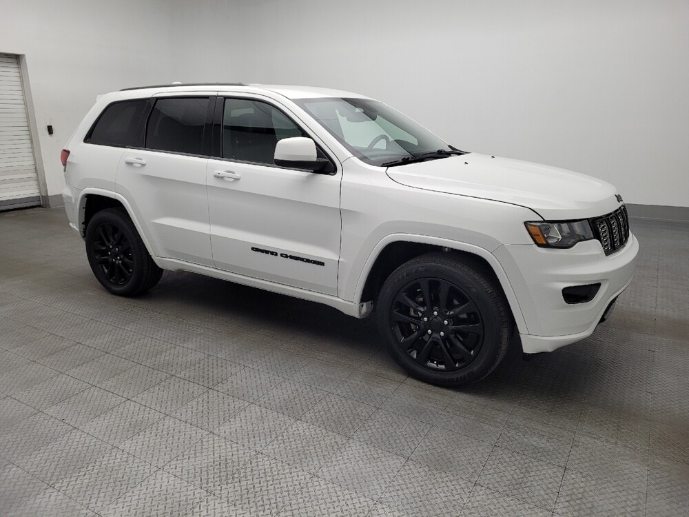 2019 Jeep Grand Cherokee in Gainesville, FL 32609 - 18123404 11