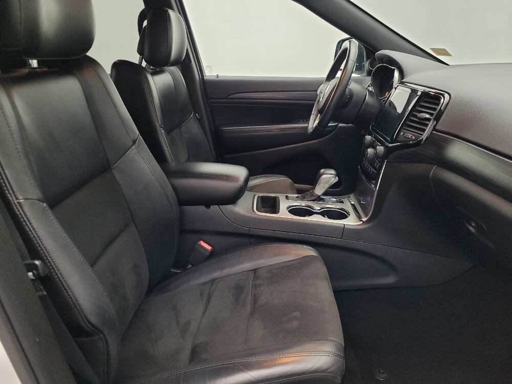 2019 Jeep Grand Cherokee in Gainesville, FL 32609 - 18123404 21