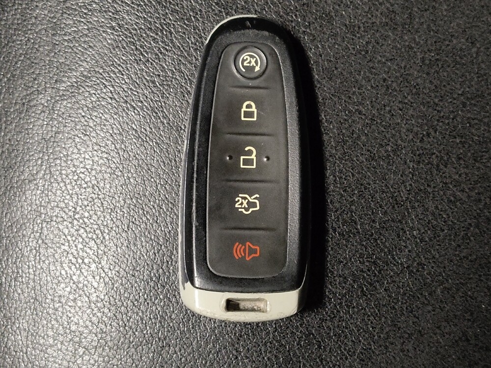 2015 Ford Escape in Savannah, GA 31419 - 18123405 32