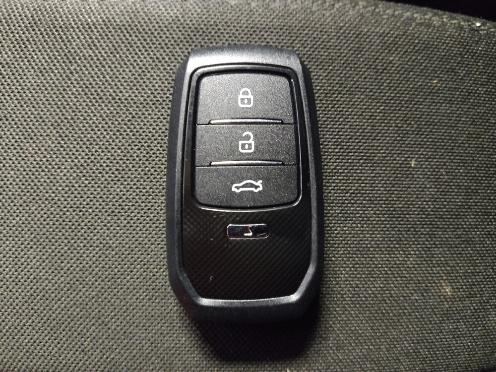 2020 Jeep Renegade in Houston, TX 77060 - 18123413 32