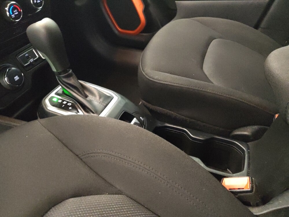 2020 Jeep Renegade in Houston, TX 77060 - 18123413 26