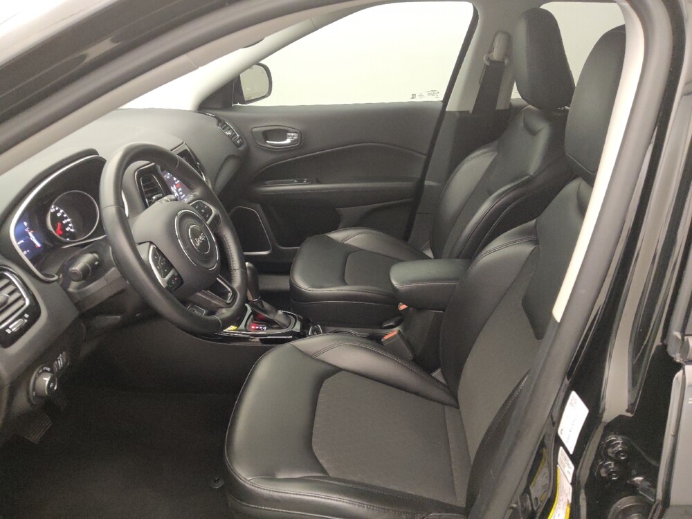 2018 Jeep Compass in Houston, TX 77060 - 18123414 17