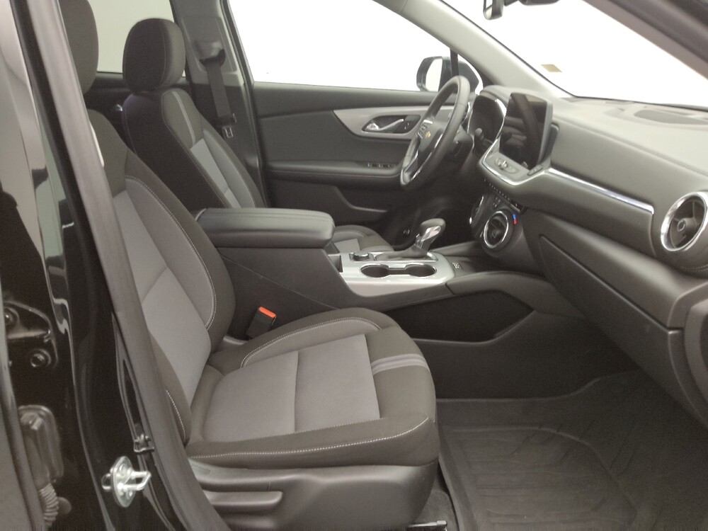 2024 Chevrolet Blazer in Springfield, MO 65807 - 18123415 21