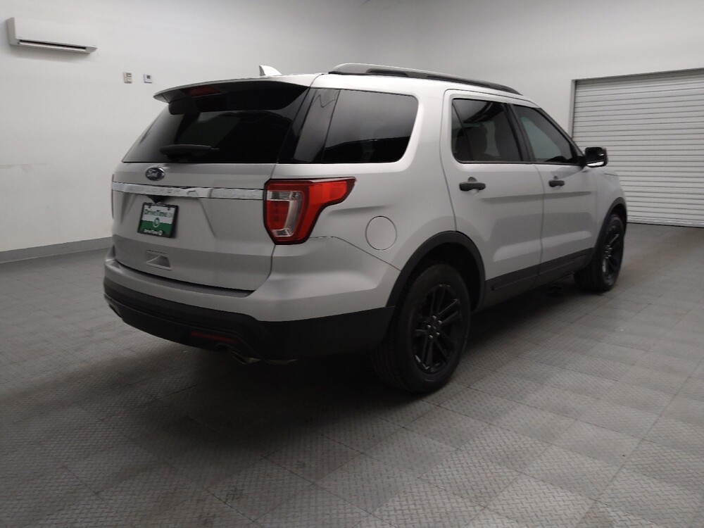 2017 Ford Explorer in Fort Worth, TX 76116 - 18123417 9