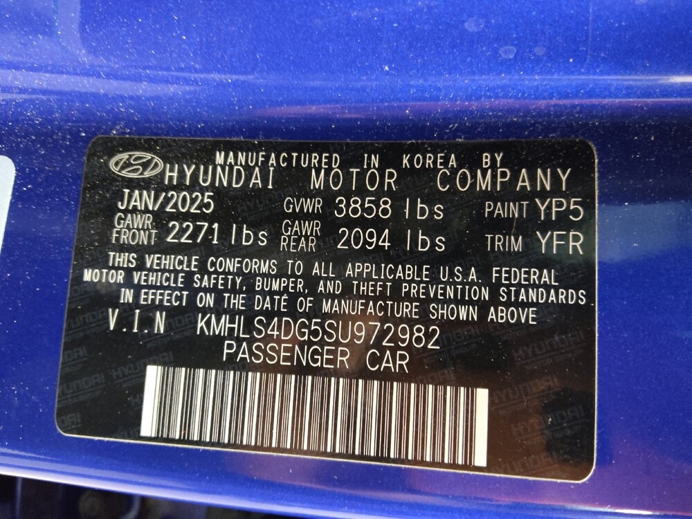 2025 Hyundai Elantra in Winston-Salem, NC 27103 - 18123421 33