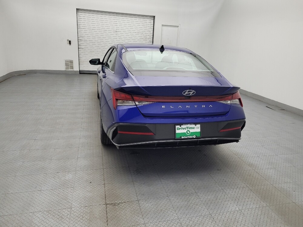 2025 Hyundai Elantra in Winston-Salem, NC 27103 - 18123421 6
