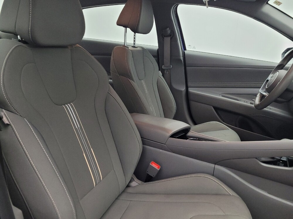 2025 Hyundai Elantra in Winston-Salem, NC 27103 - 18123421 21