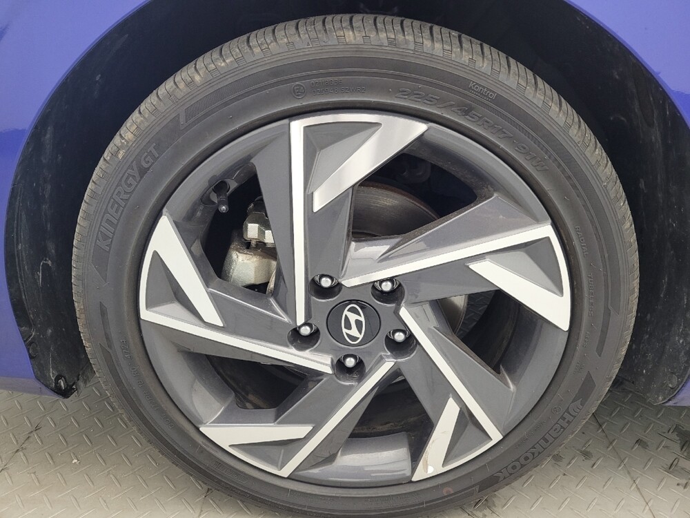 2025 Hyundai Elantra in Winston-Salem, NC 27103 - 18123421 31