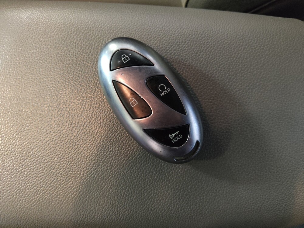 2025 Hyundai Elantra in Winston-Salem, NC 27103 - 18123421 32