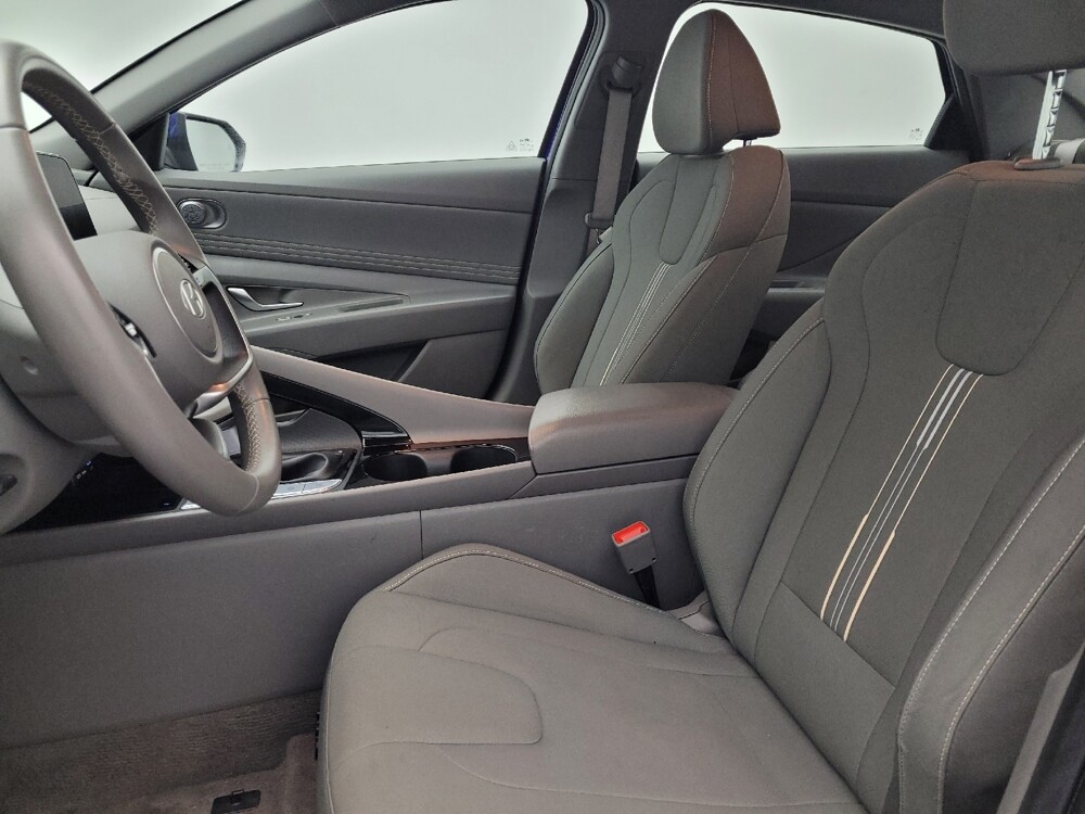 2025 Hyundai Elantra in Winston-Salem, NC 27103 - 18123421 17