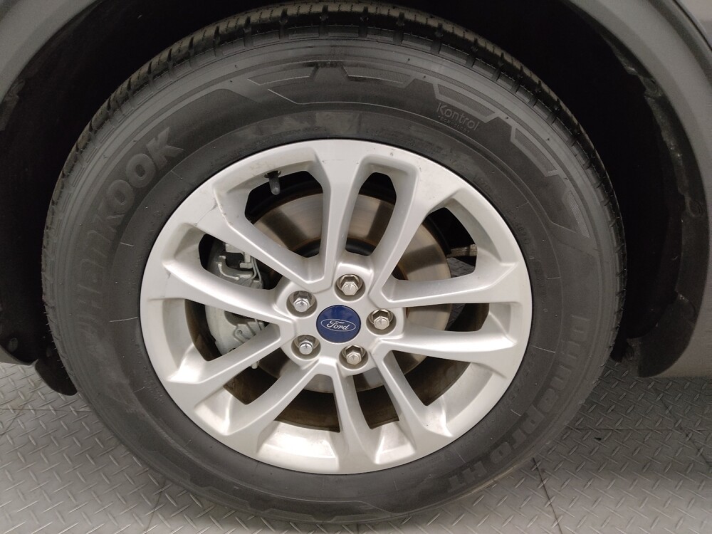 2020 Ford Escape in Las Vegas, NV 89104 - 18123426 31