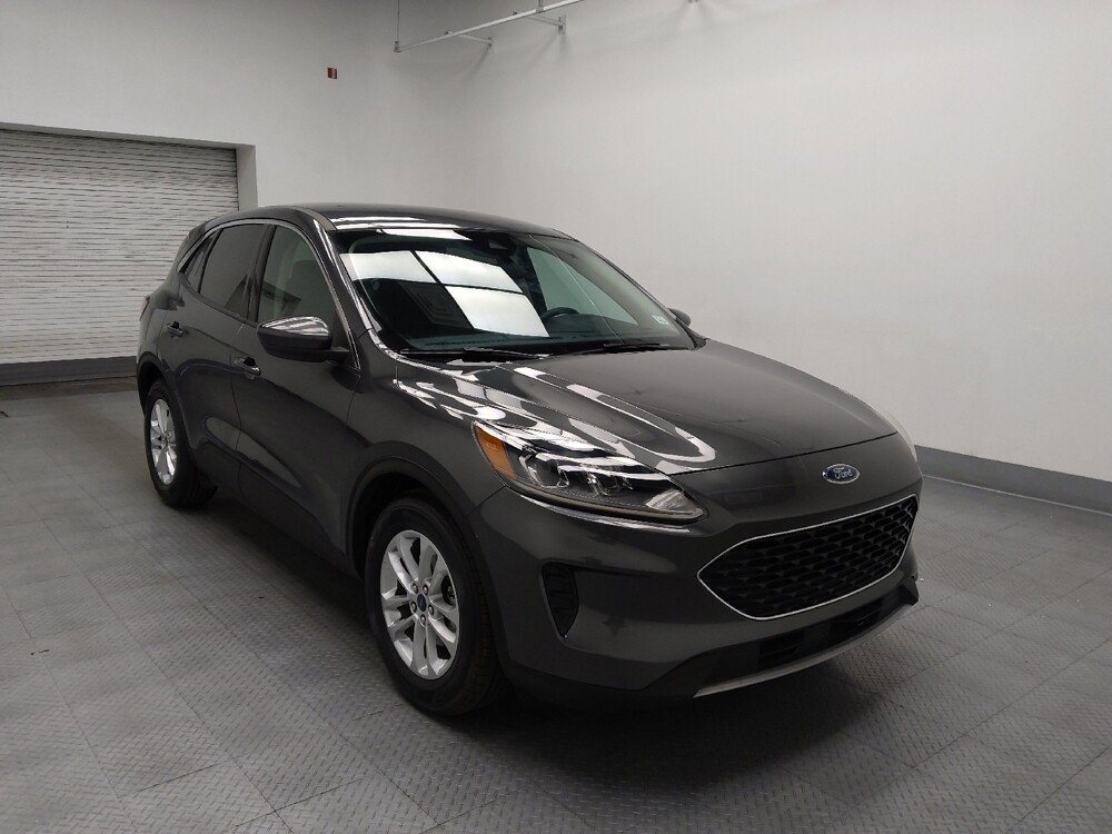 2020 Ford Escape in Las Vegas, NV 89104 - 18123426 13