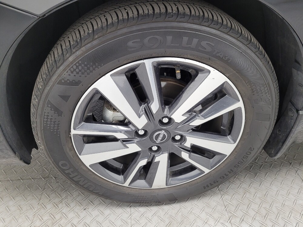 2024 Nissan Versa in Las Vegas, NV 89104 - 18123432 31