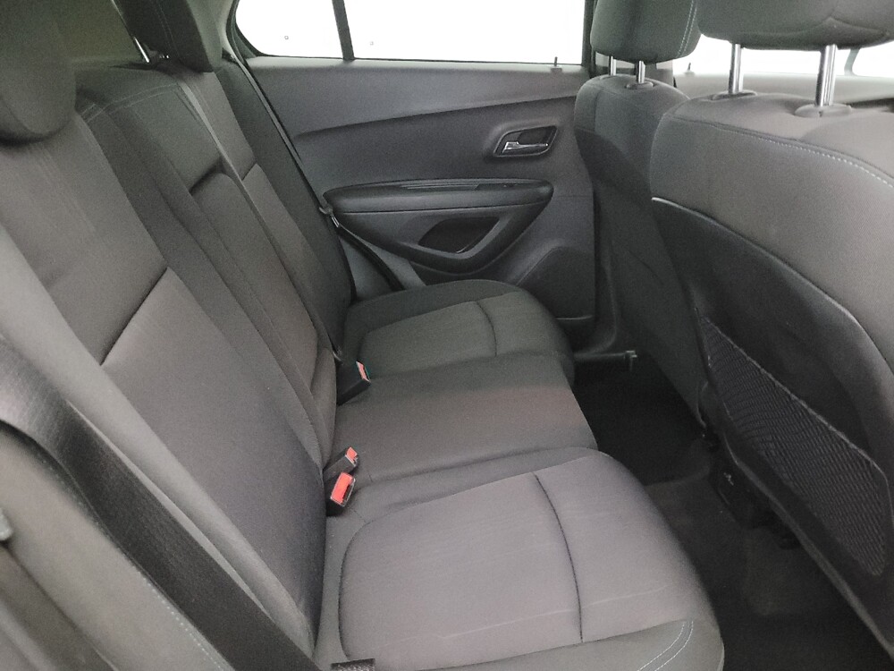 2016 Chevrolet Trax in Glen Burnie, MD 21061 - 18123439 19