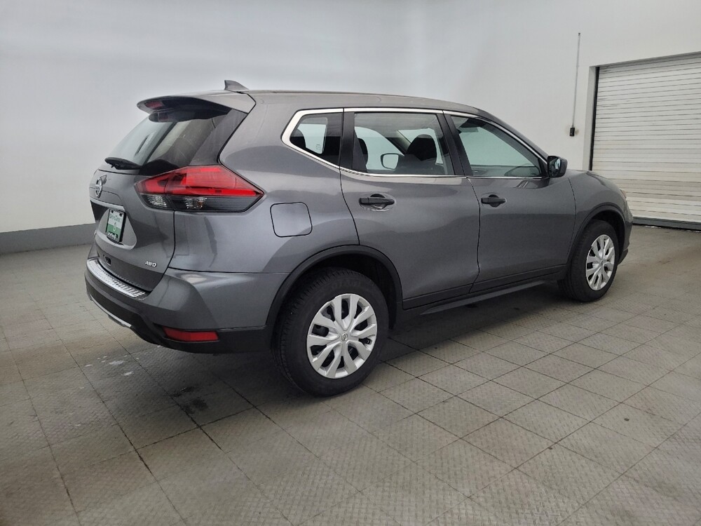 2017 Nissan Rogue in Glen Burnie, MD 21061 - 18123445 10