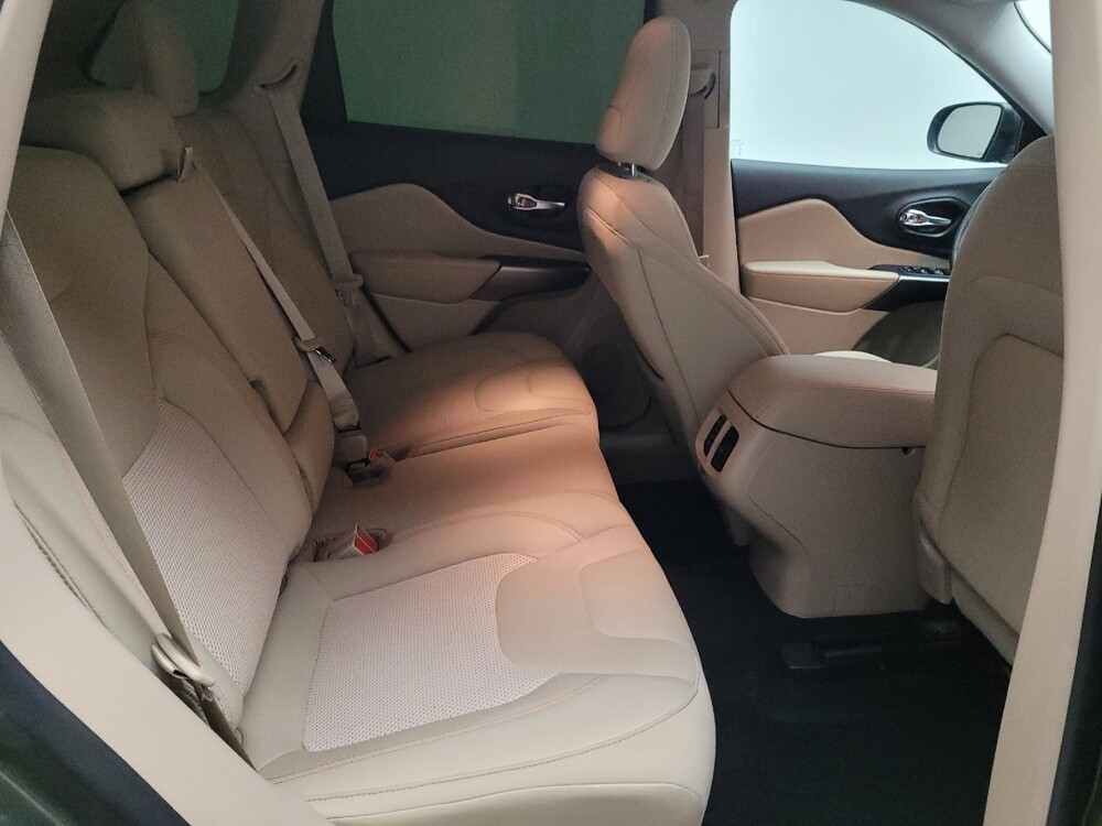 2021 Jeep Cherokee in Torrance, CA 90504 - 18123447 19