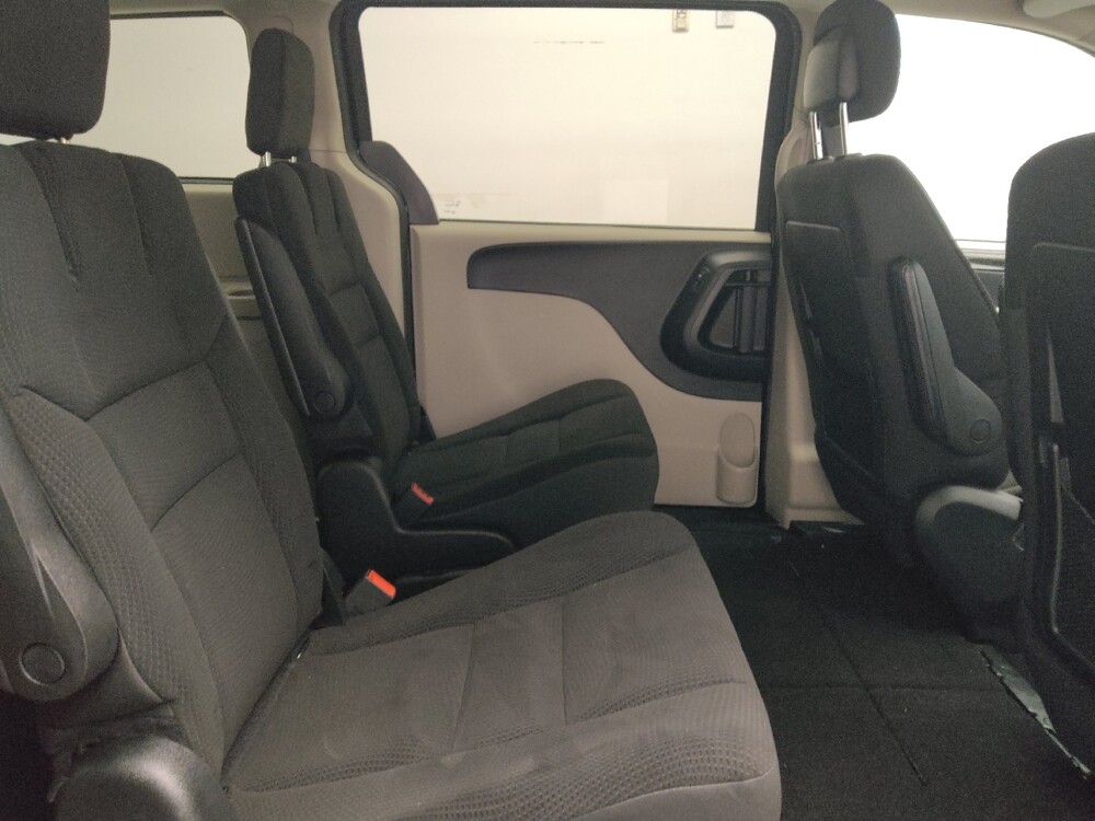 2018 Dodge Grand Caravan in Arlington, TX 76011 - 18123450 19
