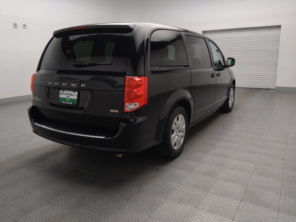 2018 Dodge Grand Caravan in Arlington, TX 76011 - 18123450 9