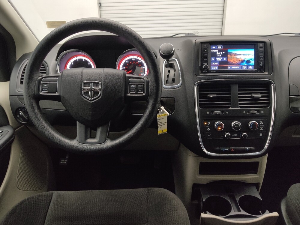2018 Dodge Grand Caravan in Arlington, TX 76011 - 18123450 22