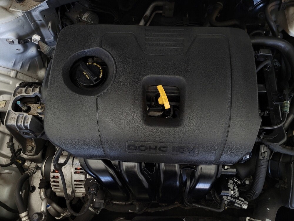 2019 Kia Forte in Tucson, AZ 85705 - 18123452 30