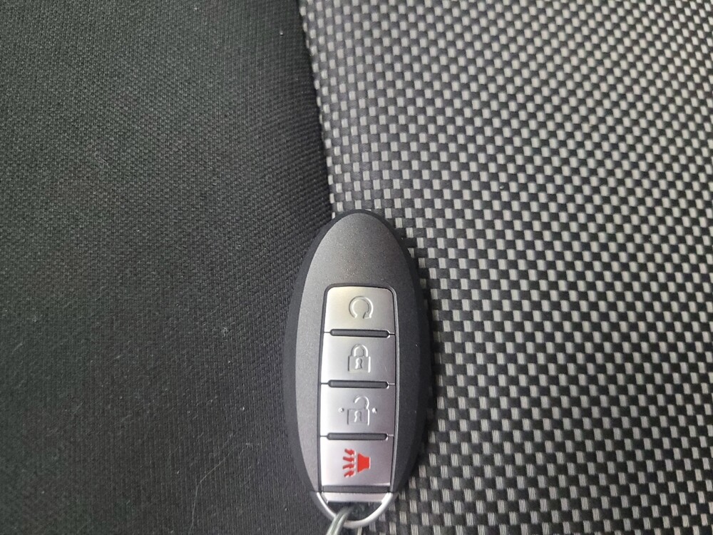 2019 Nissan Pathfinder in Indianapolis, IN 46219 - 18123461 32